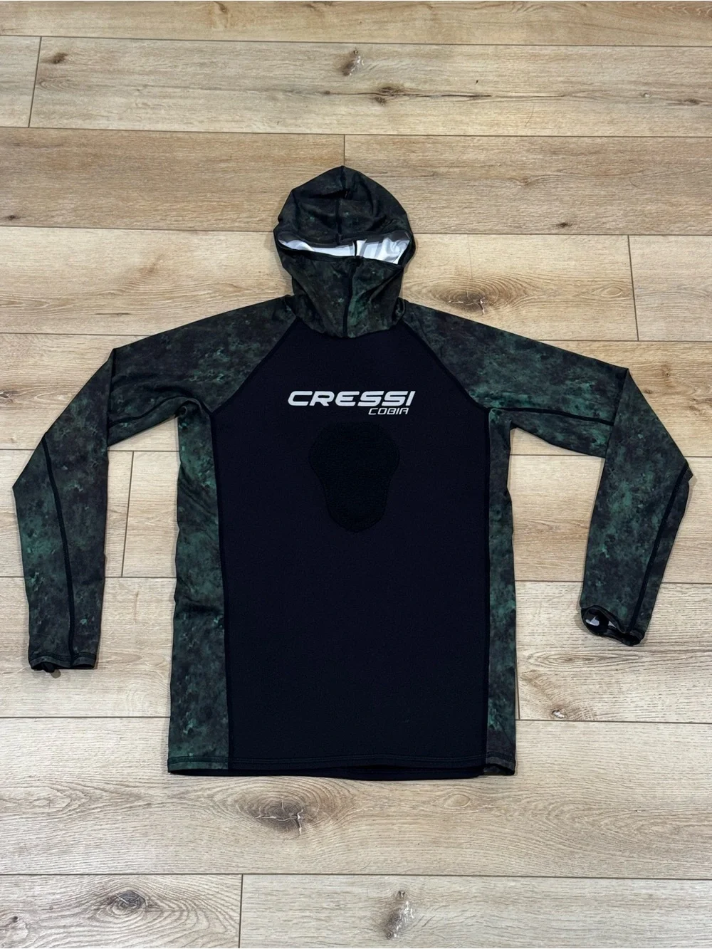 Cressi Cobia hooded camo wetsuit scuba top, long sleeves, reinforced chest, M.